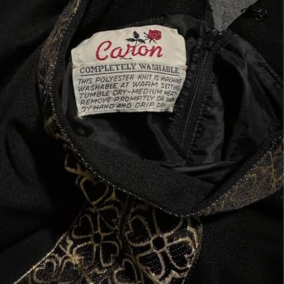 Vintage 1970s Caron Chicago Black/Gold Abaya Kaftan (RARE FIND) - Picture 6 of 7